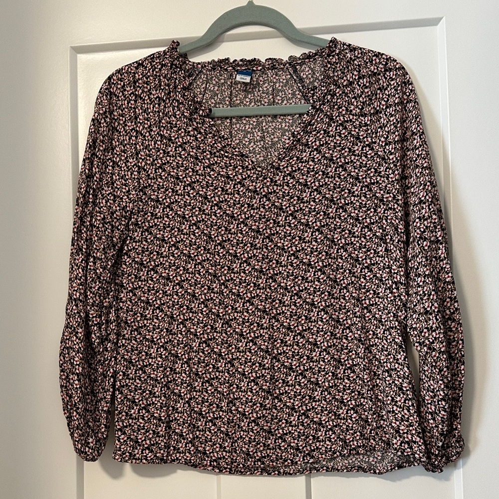 Old Navy Floral Blouse in Black and Pink